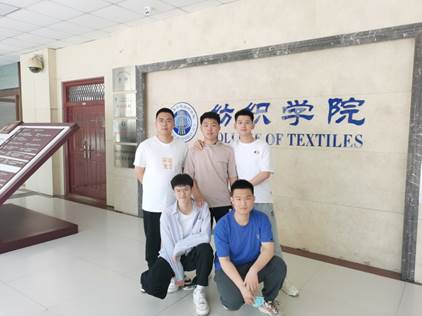 说明: C:\Users\admin\Desktop\2022年纺织学院考研再创佳绩\302宿舍.jpg